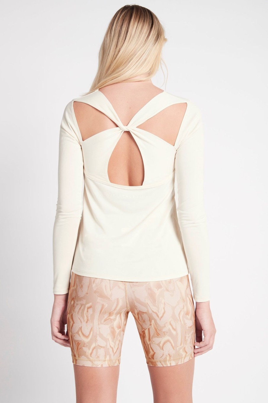 Tops Aje ATHLETICA | Long Sleeve Yoga Top 121 Light Ivory