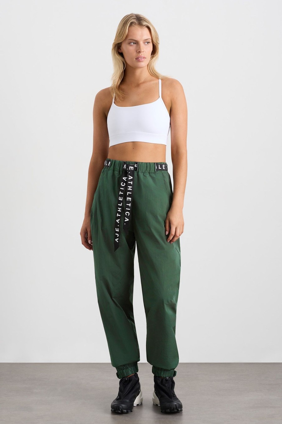 Bottoms Aje ATHLETICA | Belted Windbreak Pant 502 Pine Green