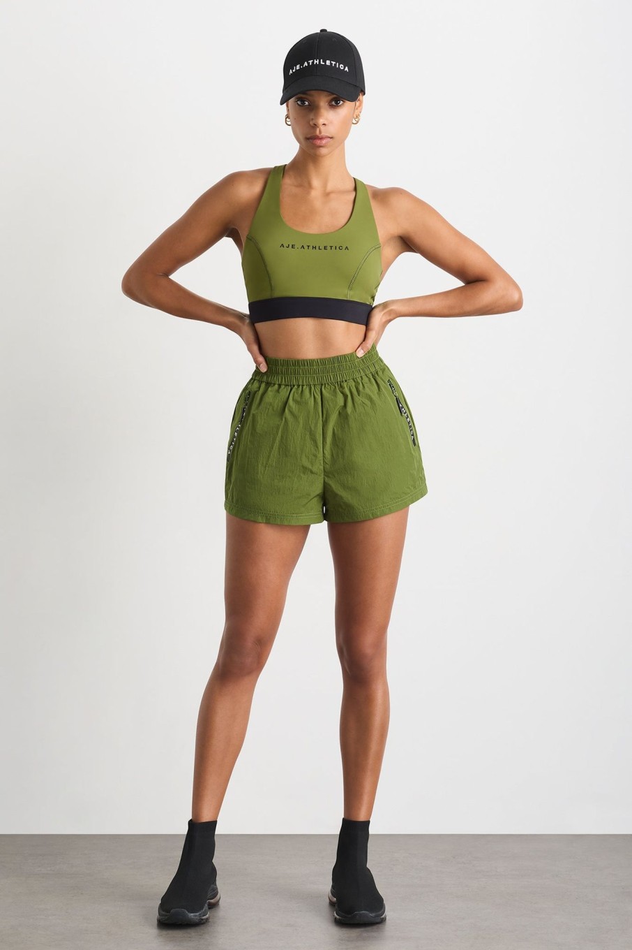 Bottoms Aje ATHLETICA | Spray Short 620 Evergreen