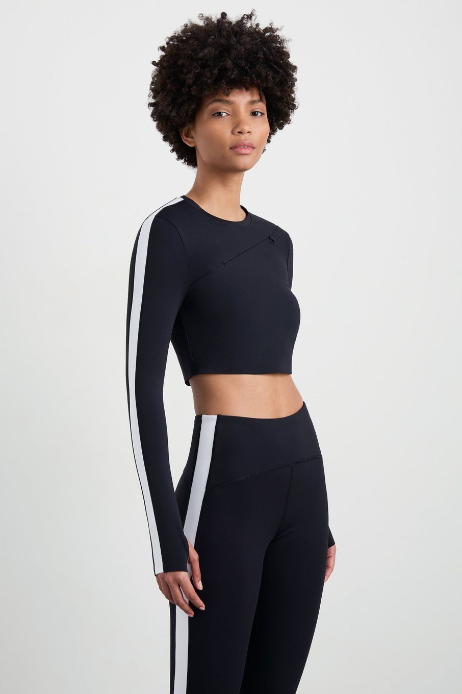 Tops Aje ATHLETICA | Contrast Long Sleeve Crop Top 389 Black/White