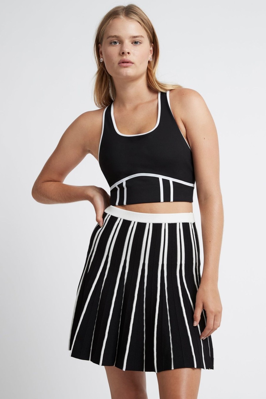 Bottoms Aje ATHLETICA | Pleated Knit Mini Skirt 611 Black/White