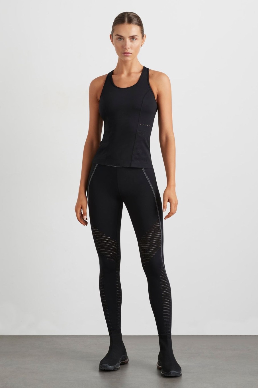 Tops Aje ATHLETICA | Perforated Racer Tank 139 Black/Reflective