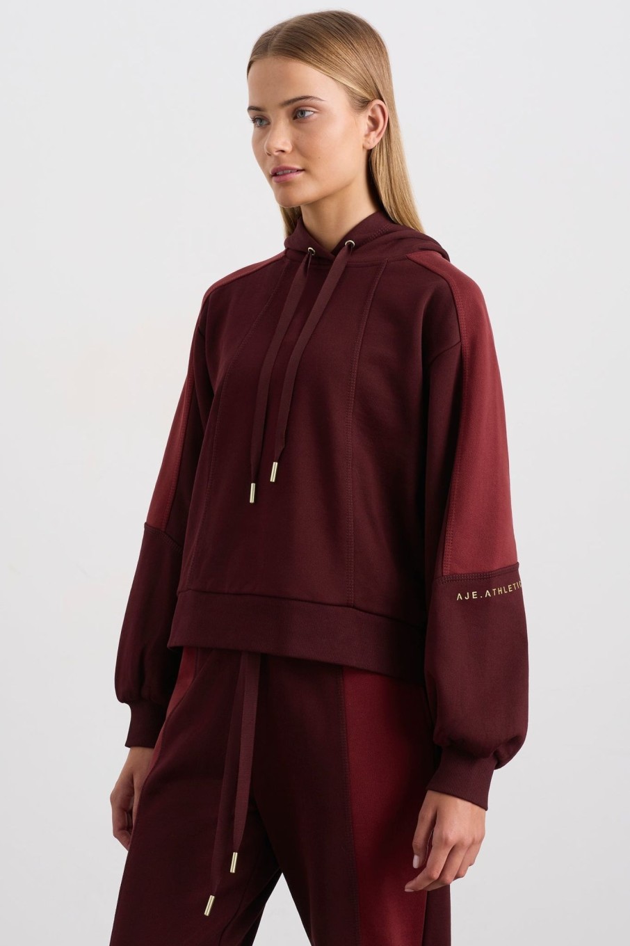 Outerwear Aje ATHLETICA | Boxy Cropped Hoodie 405 Burgundy Red Currant